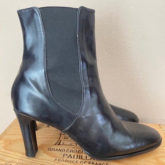 Ralph Lauren Shoes - Always Chic!  Vintage Ralph Lauren Black Chelsea Leather Ankle Boots 3" Heel 9.5